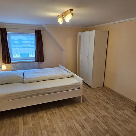 Sehr Schoenes Und Grosses Haus In - Www Ghvn De - Partys Sind Nicht Gestattet Semesterbostad