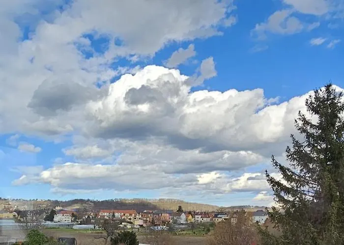 Sehr Schönes Und Großes Haus In - Www Ghvn De - Partys Sind Nicht Gestattet *