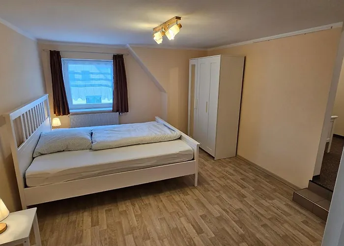 Sehr Schoenes Und Grosses Haus In - Www Ghvn De - Partys Sind Nicht Gestattet Vakantiehuis