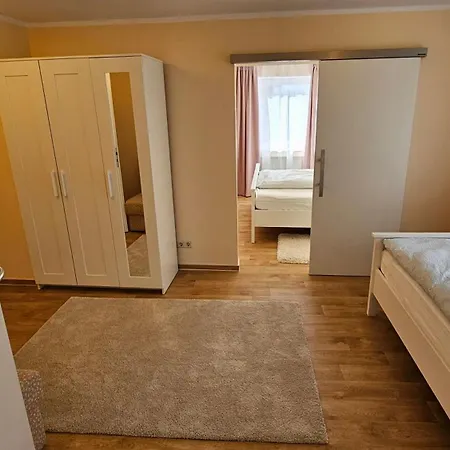 Sehr Schoenes Und Grosses Haus In - Www Ghvn De - Partys Sind Nicht Gestattet Vakantiehuis *