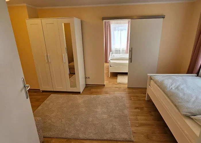 Sehr Schoenes Und Grosses Haus In - Www Ghvn De - Partys Sind Nicht Gestattet Casa de Férias *